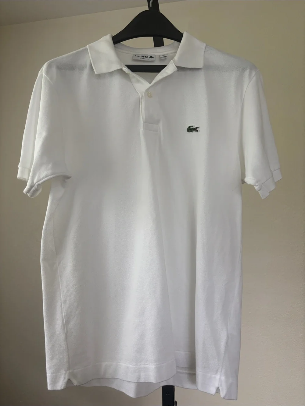 Lacoste White Cotton Piqué Polo with Green Crocodile Logo